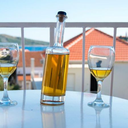 Apartmani Piculo Primošten Esterno foto